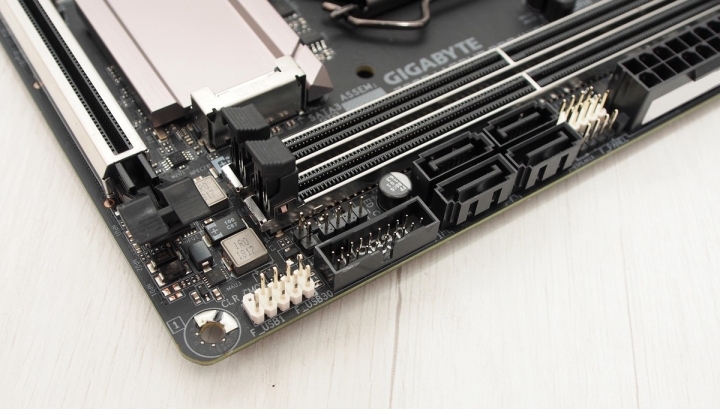 水冷小鋼炮 Gigabyte Z390 I AORUS PRO WIFI 組裝開箱