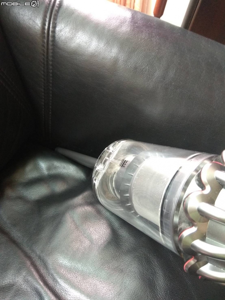 《Dyson V11™無線吸塵器》試用心得(總算打完了)