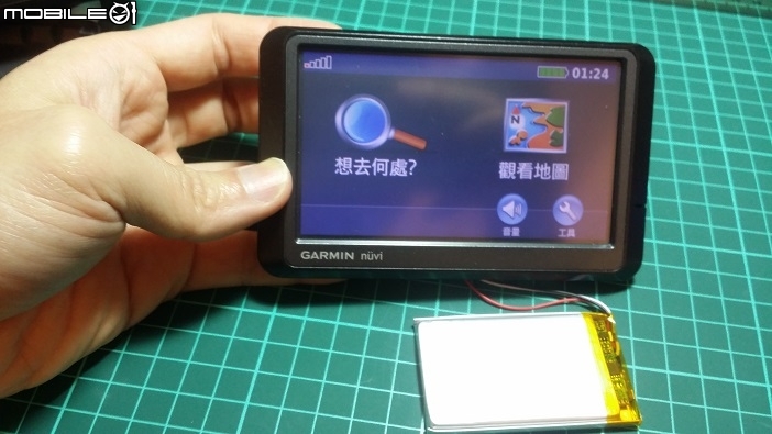 Garmin nuvi 255w 電池更換DIY，觸控螢幕失效故障排除