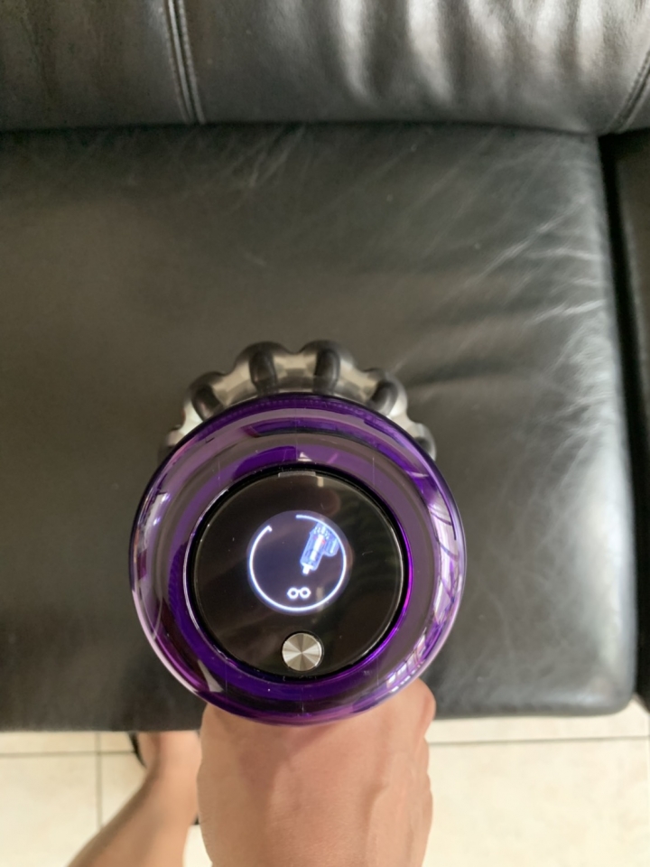 《Dyson V11™無線吸塵器》試用心得【Dyson讓我改變清潔習慣,效率大幅提升,徹底翻轉我的居家生活!】