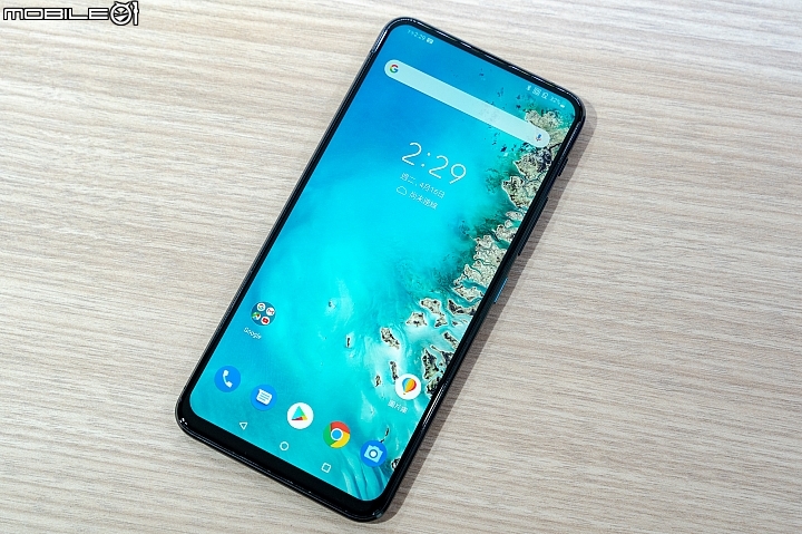 華碩ZenFone 6揭曉:旗艦混搭中階好料、驚喜處在翻轉雙鏡