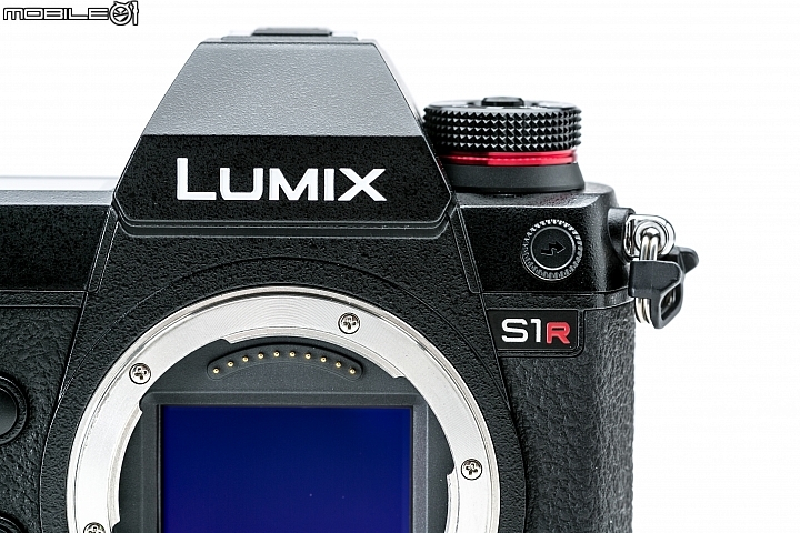 Panasonic Lumix S1R / S1 評測報告|霸氣外型與專業性能兼備,47.3MP 進軍高畫素戰場!