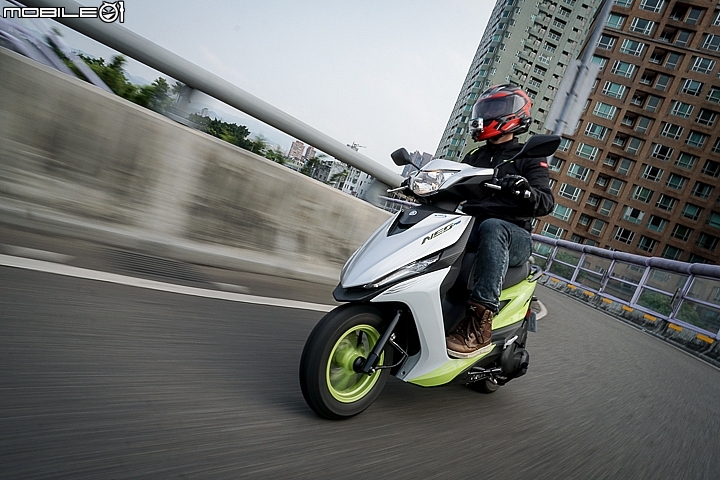 YAMAHA RS NEO v.s. GOGORO 2 Rumbler 正面對決 沒在怕的潮流大PK