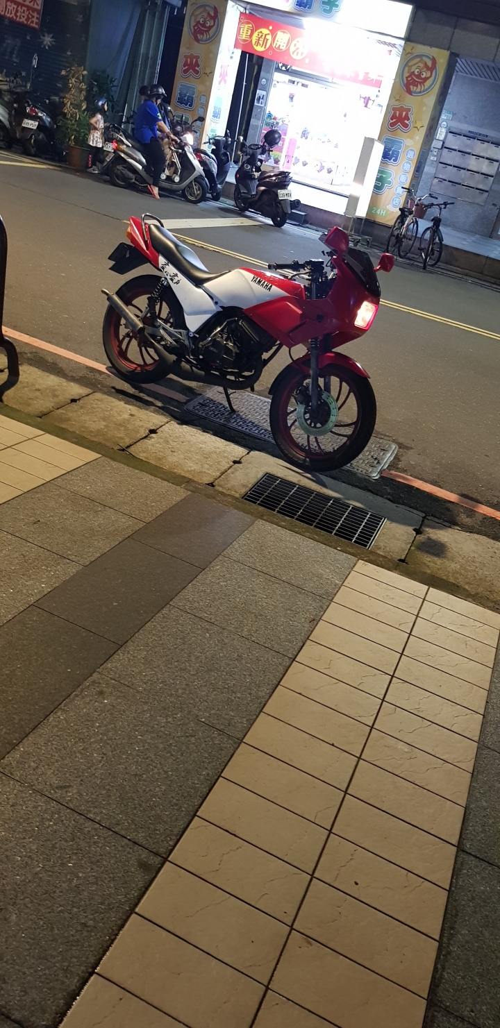 圖文 追風 RZR翻新紀錄 兩個月心血 金錢瘋狂流失