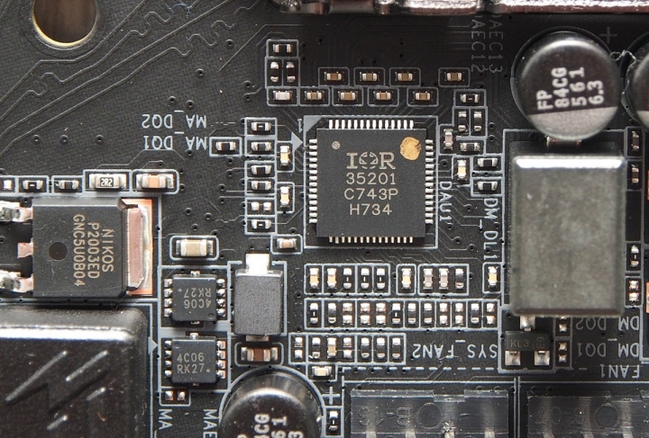水冷小鋼炮 Gigabyte Z390 I AORUS PRO WIFI 組裝開箱