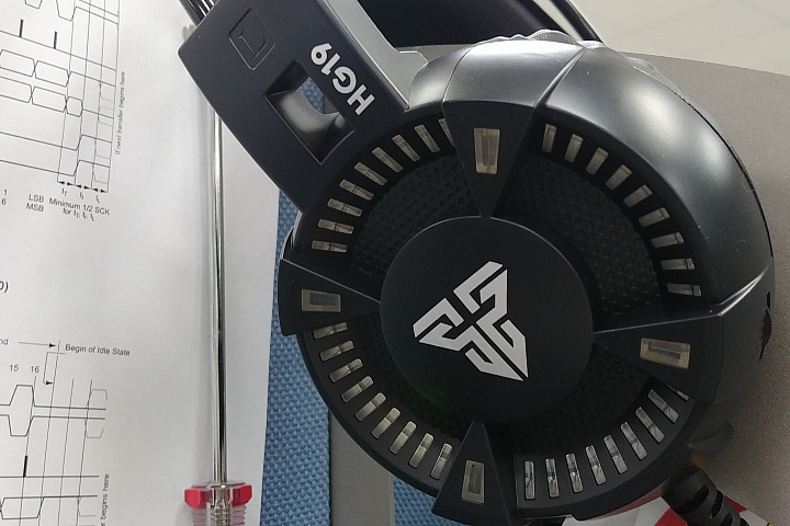 開箱▌HG19 - RGB光圈耳罩式電競耳機 平價 酷炫