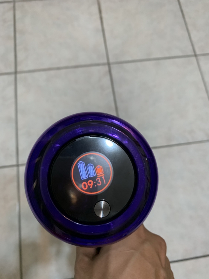 《Dyson V11™無線吸塵器》試用心得【Dyson讓我改變清潔習慣,效率大幅提升,徹底翻轉我的居家生活!】