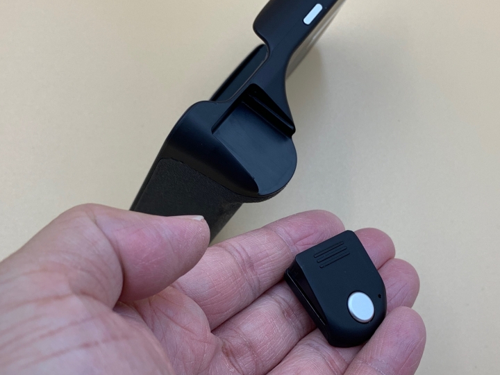 很有邏輯的拍攝兵器 - Adonit PhotoGrip Qi 無線充電藍牙攝影握把