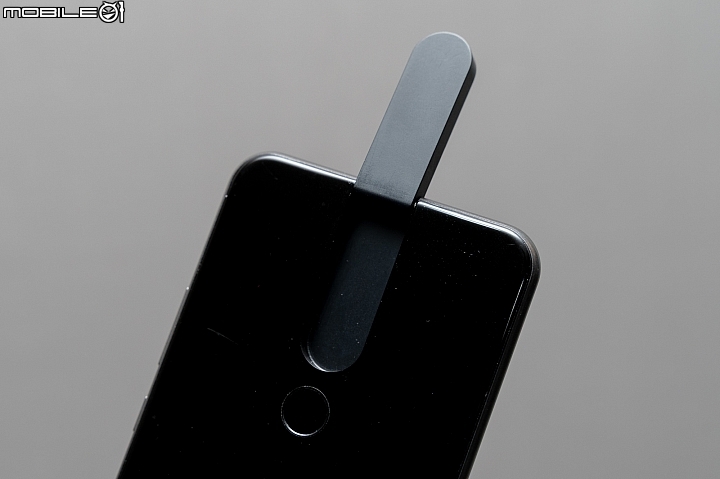 華碩ZenFone 6揭曉:旗艦混搭中階好料、驚喜處在翻轉雙鏡