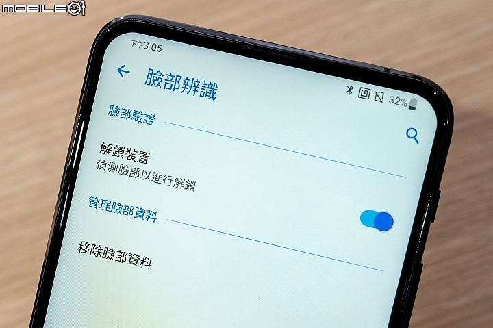 華碩ZenFone 6揭曉:旗艦混搭中階好料、驚喜處在翻轉雙鏡