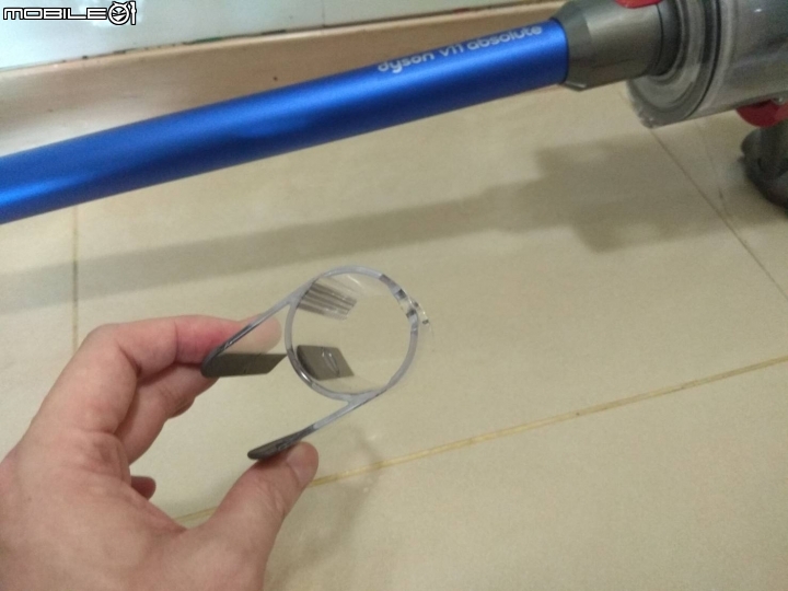 《Dyson V11™無線吸塵器》試用心得(總算打完了)