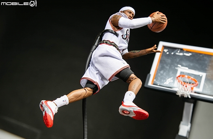 NBA戰神開箱 ENTERBAY Allen Iverson 1/6公仔開箱分享