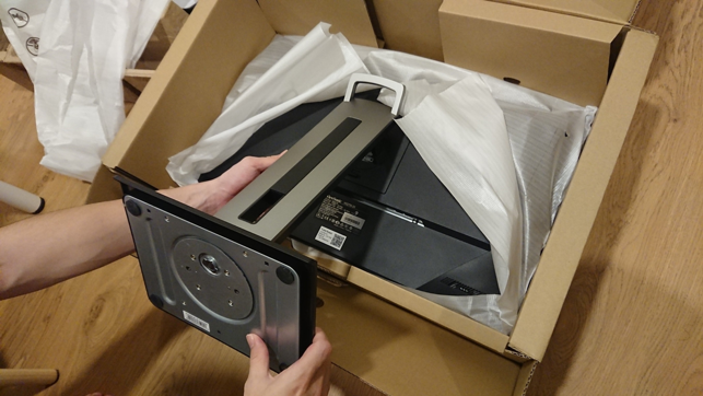 ViewSonic VG2755-2K多角度旋轉顯示器開箱
