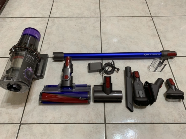 《Dyson V11™無線吸塵器》試用心得【Dyson讓我改變清潔習慣,效率大幅提升,徹底翻轉我的居家生活!】