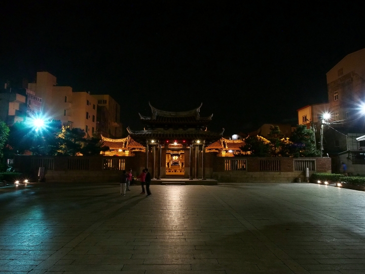 彰化 鹿港 鹿港龍山寺 — 保持最完整且具高度藝術價值的清代建築物