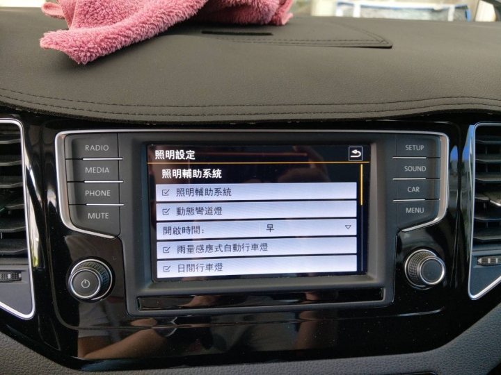 volkswagen sportsvan 與IQ drive沒有距離 升級車道維持系統 ACC巡航 原廠盲點偵測及後方車流警示 數字型胎壓