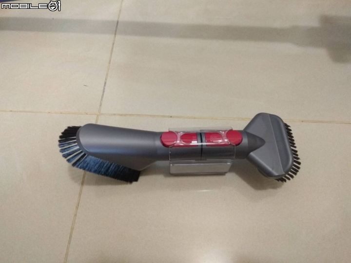 《Dyson V11™無線吸塵器》試用心得(總算打完了)