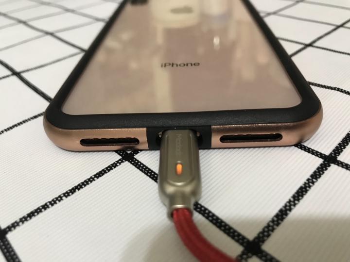 iPhone XS MAX十款保護殼評比 詳細心得