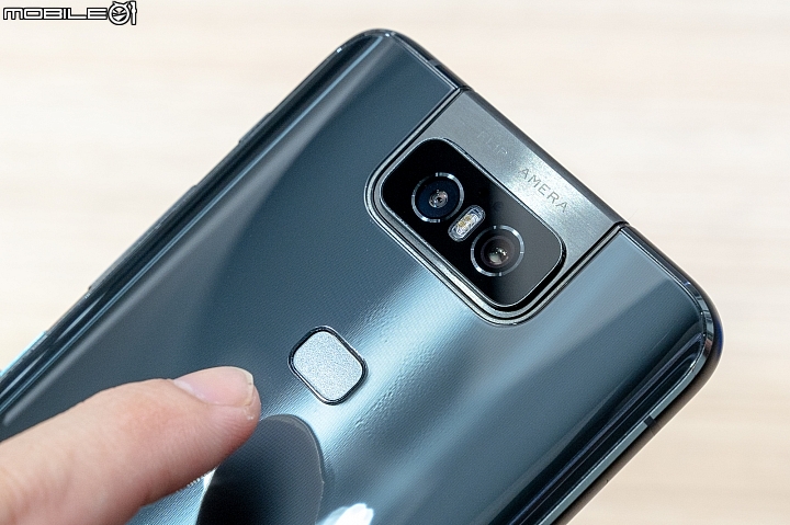 華碩ZenFone 6揭曉:旗艦混搭中階好料、驚喜處在翻轉雙鏡