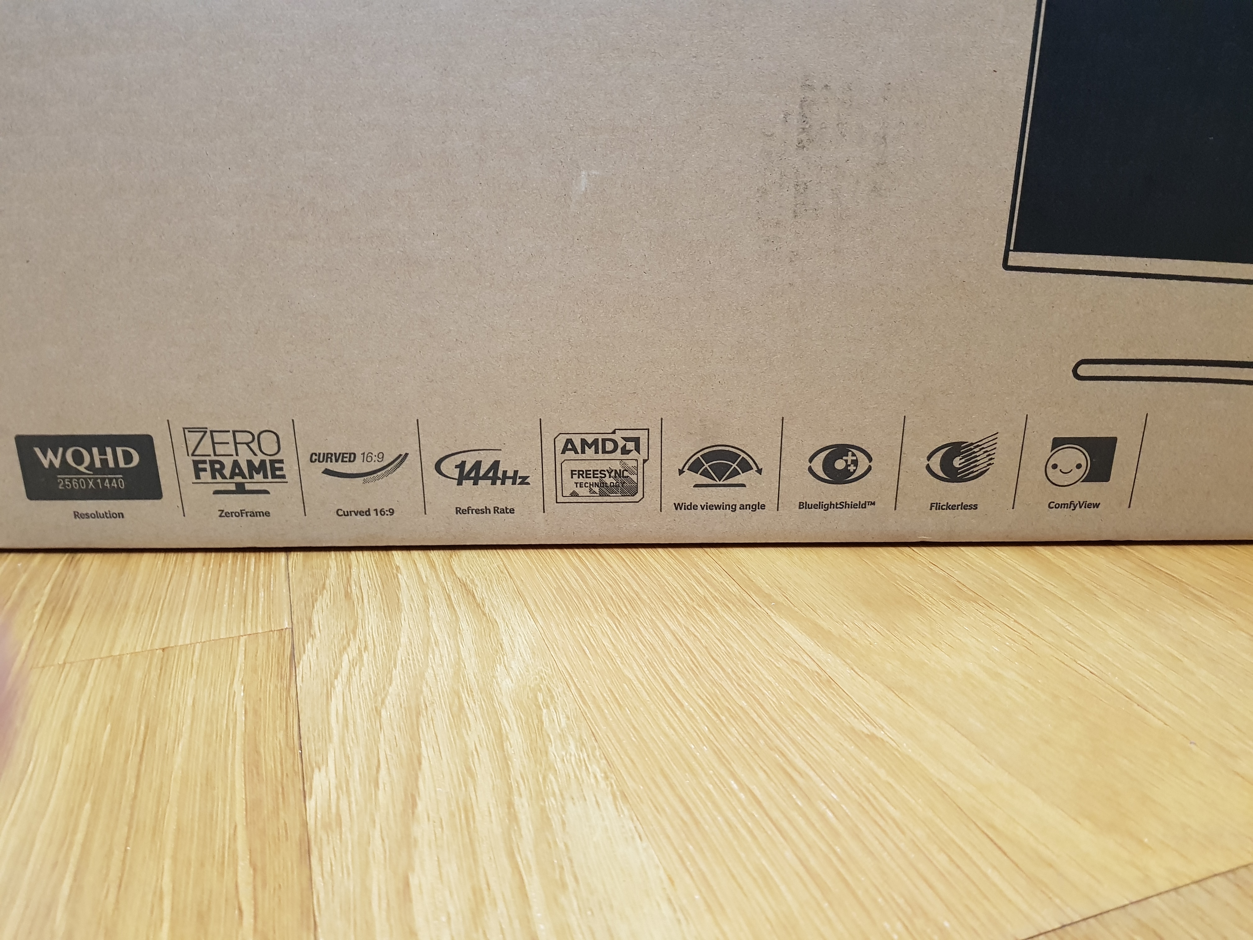 【小宅開箱】首發評價 acer ED323QUR A 31.5吋 VA曲面螢幕 平價之王 帶給使用者均衡體驗