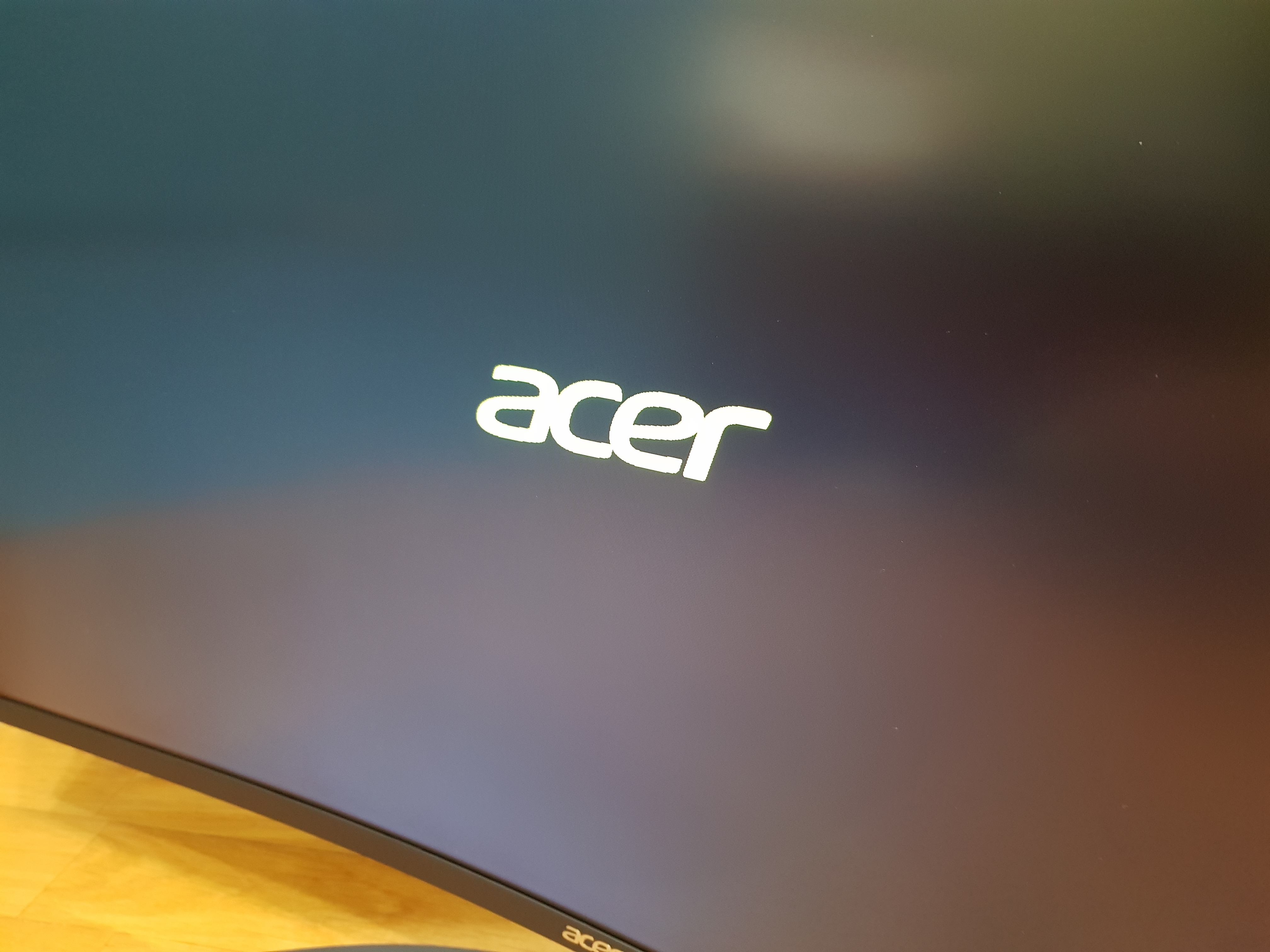 【小宅開箱】首發評價 acer ED323QUR A 31.5吋 VA曲面螢幕 平價之王 帶給使用者均衡體驗