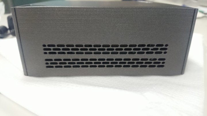 Gigabyte BRIX s開箱(GB-BLPD-5005 BWTW)