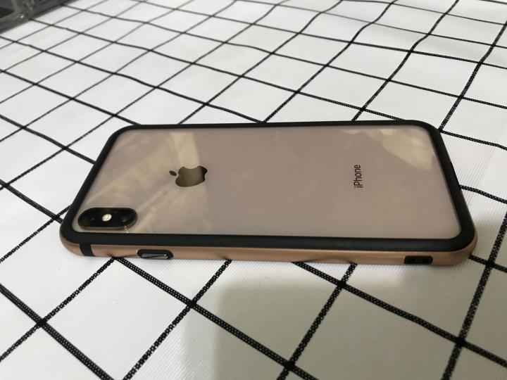 iPhone XS MAX十款保護殼評比 詳細心得