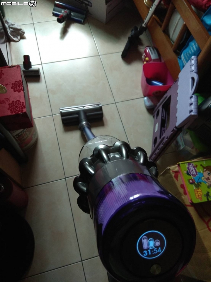 《Dyson V11™無線吸塵器》試用心得(總算打完了)