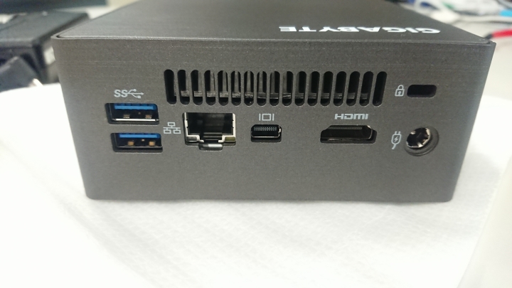 Gigabyte BRIX s開箱(GB-BLPD-5005 BWTW)