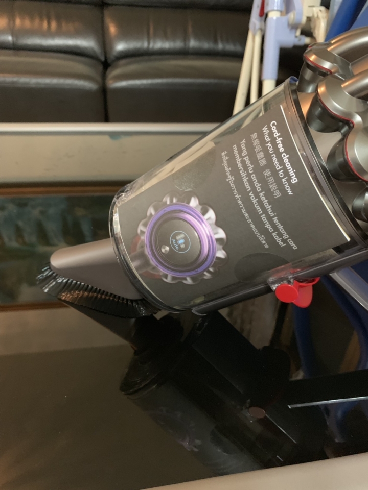 《Dyson V11™無線吸塵器》試用心得【Dyson讓我改變清潔習慣,效率大幅提升,徹底翻轉我的居家生活!】