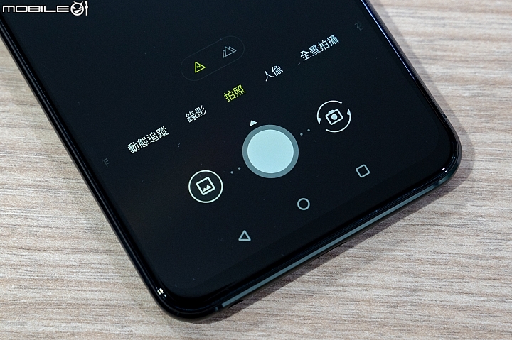 華碩ZenFone 6揭曉:旗艦混搭中階好料、驚喜處在翻轉雙鏡