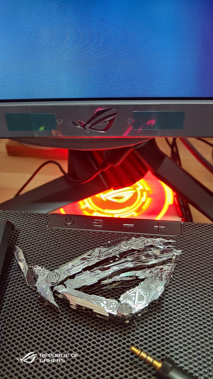 ROG XG27VQ 144hz 螢幕（簡單開箱）