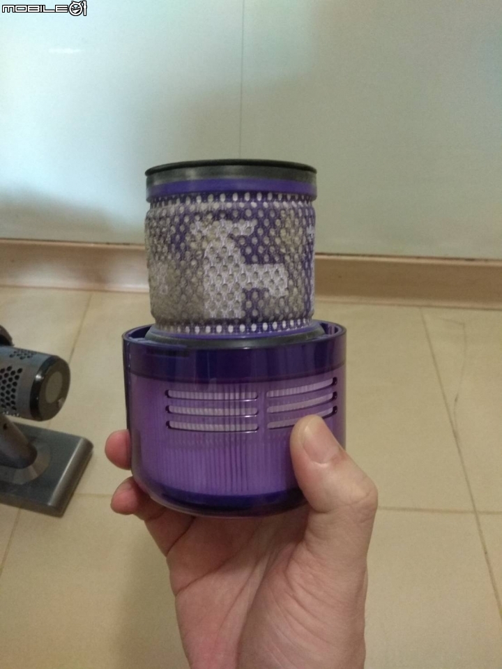 《Dyson V11™無線吸塵器》試用心得(總算打完了)
