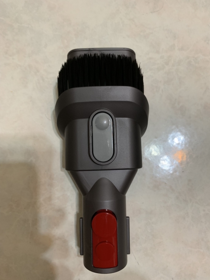 《Dyson V11™無線吸塵器》試用心得【Dyson讓我改變清潔習慣,效率大幅提升,徹底翻轉我的居家生活!】