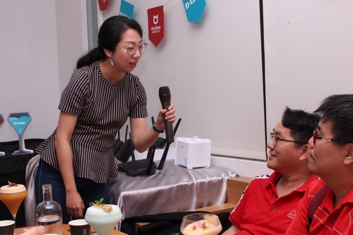 路由器也能保障所有裝置網路安全? D-Link & McAfee雙強聯手 頂級防禦、無縫上網 Wi-Fi Mesh新品體驗會
