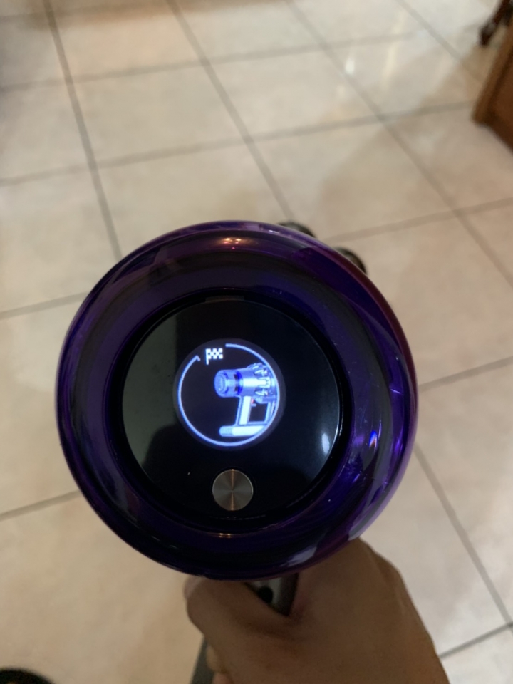 《Dyson V11™無線吸塵器》試用心得【Dyson讓我改變清潔習慣,效率大幅提升,徹底翻轉我的居家生活!】
