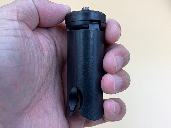 很有邏輯的拍攝兵器 - Adonit PhotoGrip Qi 無線充電藍牙攝影握把