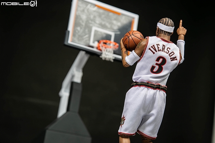 NBA戰神開箱 ENTERBAY Allen Iverson 1/6公仔開箱分享