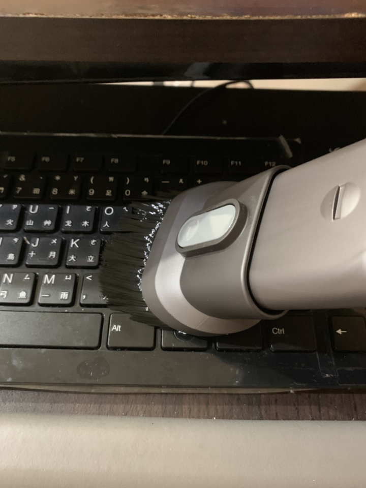 《Dyson V11™無線吸塵器》試用心得【Dyson讓我改變清潔習慣,效率大幅提升,徹底翻轉我的居家生活!】