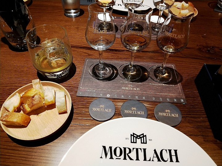 《驚豔獨創》Mortlach慕赫2.81品酩心得分享《舉世淬煉》