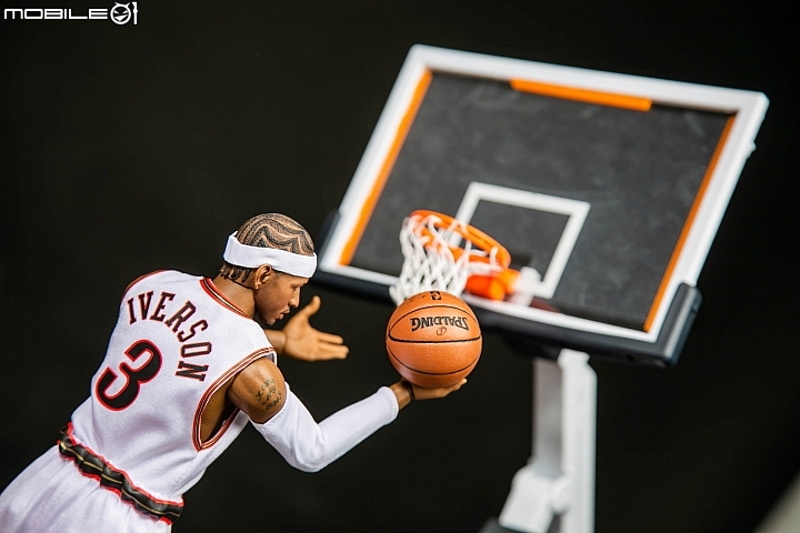 NBA戰神開箱 ENTERBAY Allen Iverson 1/6公仔開箱分享