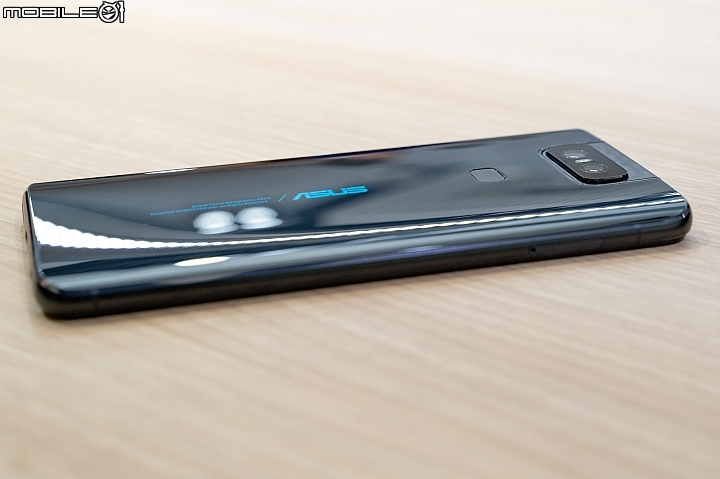 華碩ZenFone 6揭曉:旗艦混搭中階好料、驚喜處在翻轉雙鏡