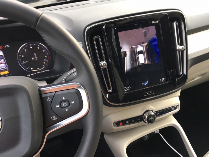 VOLVO XC40 與「婦」仇者聯盟