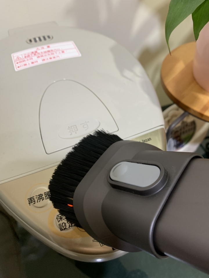 《Dyson V11™無線吸塵器》試用心得【Dyson讓我改變清潔習慣,效率大幅提升,徹底翻轉我的居家生活!】