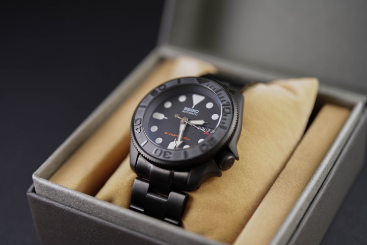 【組錶開箱】SEIKO SKX007 純黑樣式 Black Edition