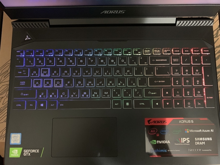 加入九代行列 AORUS 5 (9750H + GTX1650) 簡單開箱