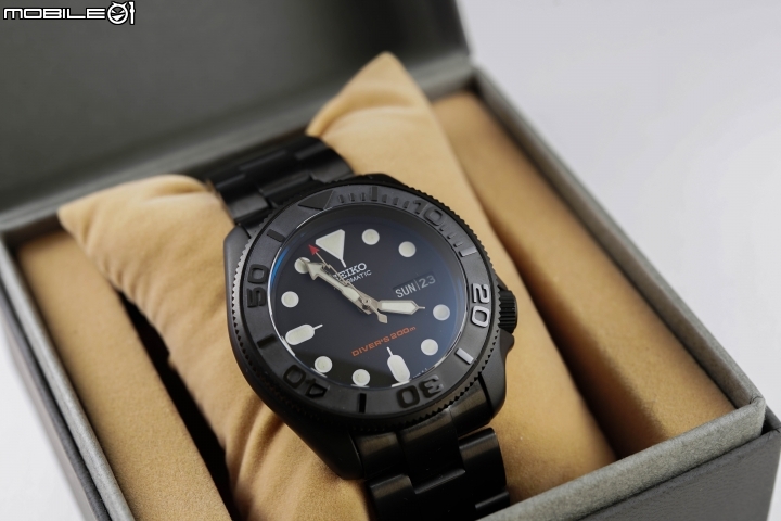 【組錶開箱】SEIKO SKX007 純黑樣式 Black Edition