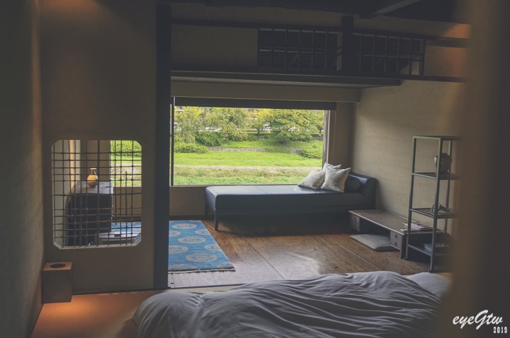 日本京都|AOI KYOTO STAY|鴨川邸 |夏季的午後凝結在町屋的空氣裡