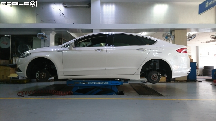 Mondeo 晚了又晚遲了又遲的開箱文