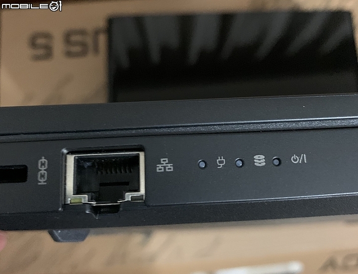 加入九代行列 AORUS 5 (9750H + GTX1650) 簡單開箱